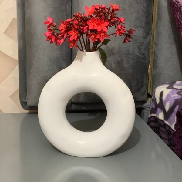 Donut vase